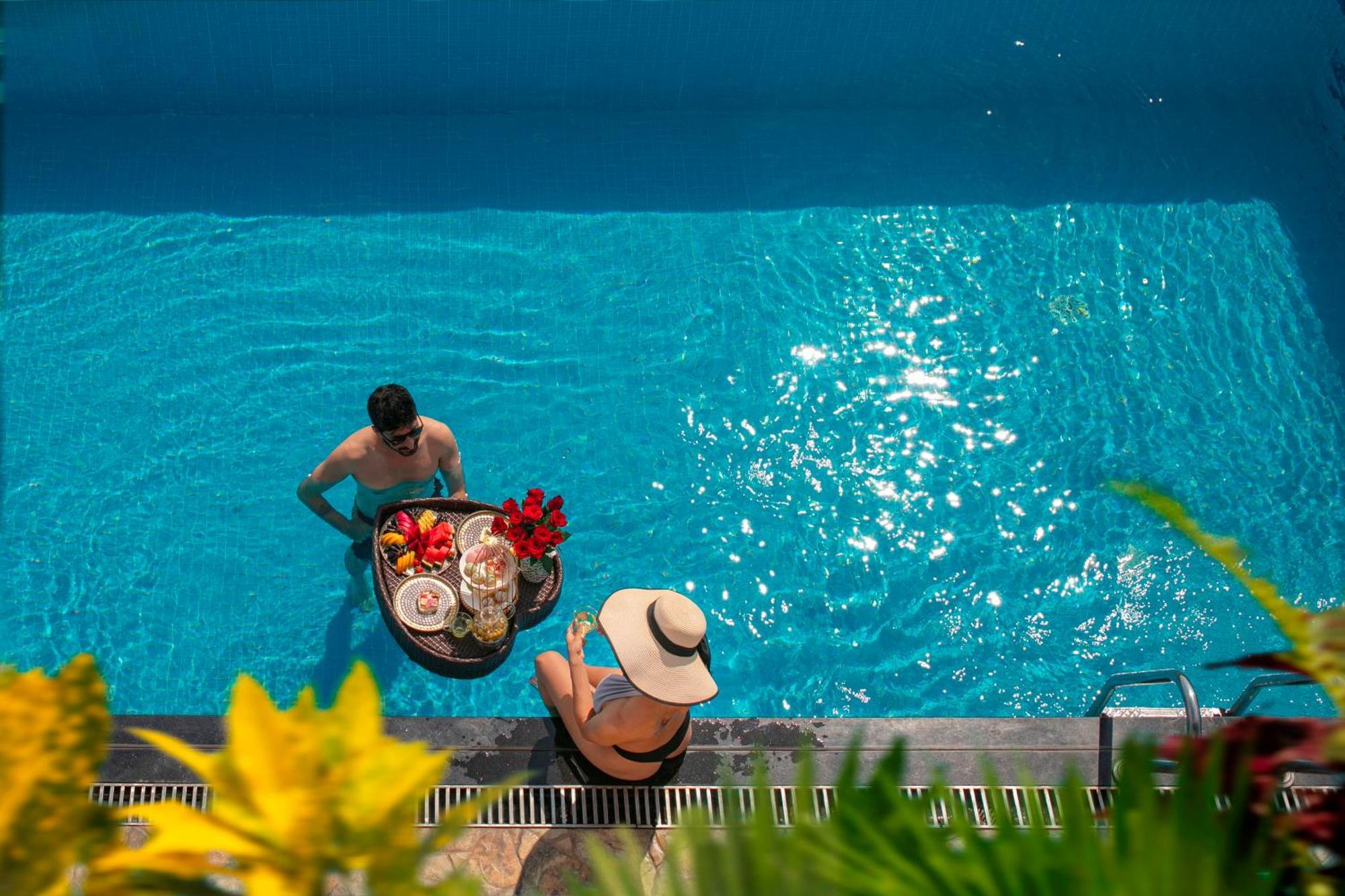 فندق ذا أورينتال جايد هانوي المظهر الخارجي الصورة The swimming pool at the hotel